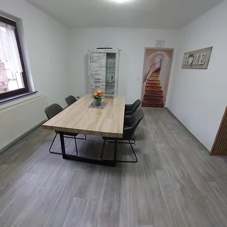 Modernes Appartement: Erfurt Autobahn Oasis Elxleben Exterior photo
