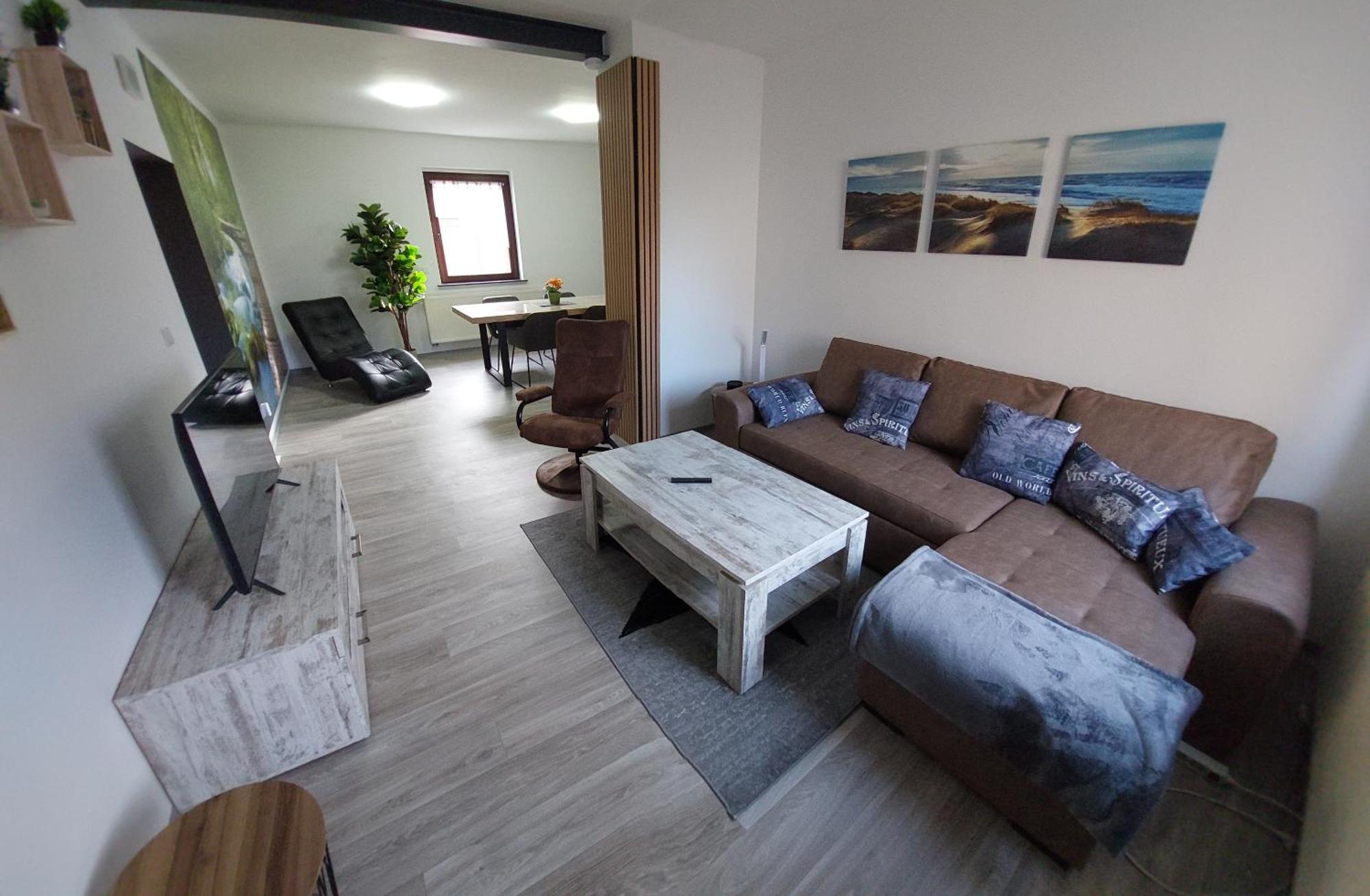 Modernes Appartement: Erfurt Autobahn Oasis *
