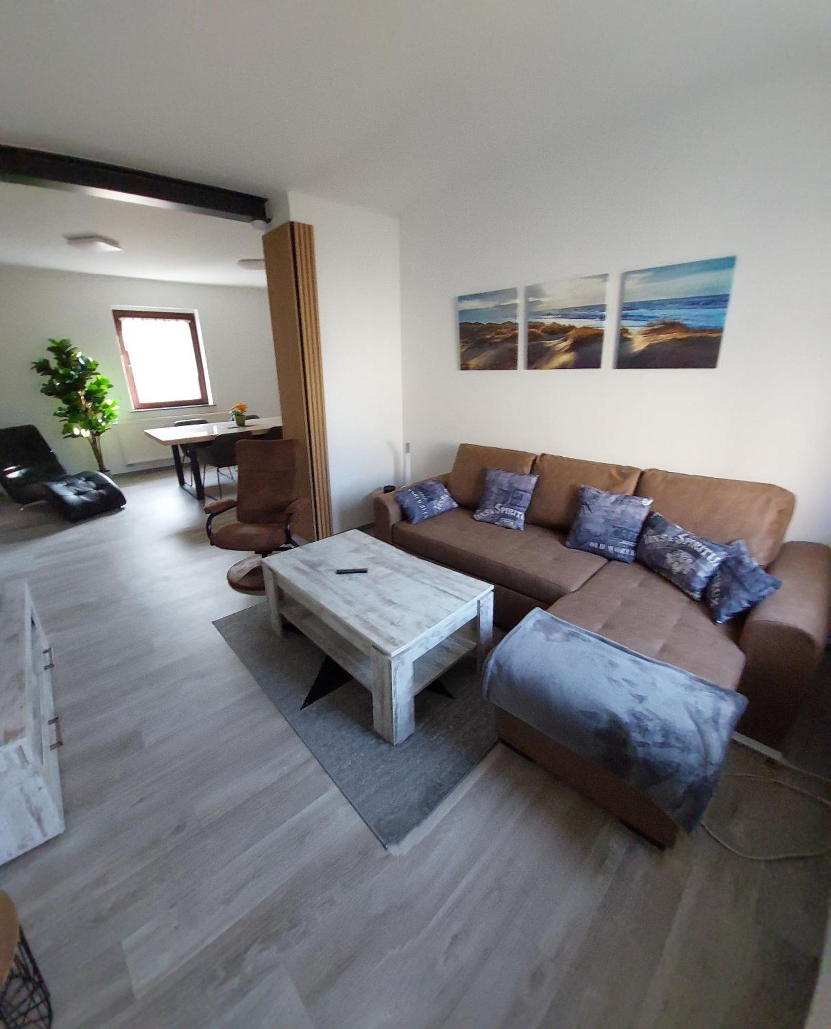 Modernes Appartement: Erfurt Autobahn Oasis *