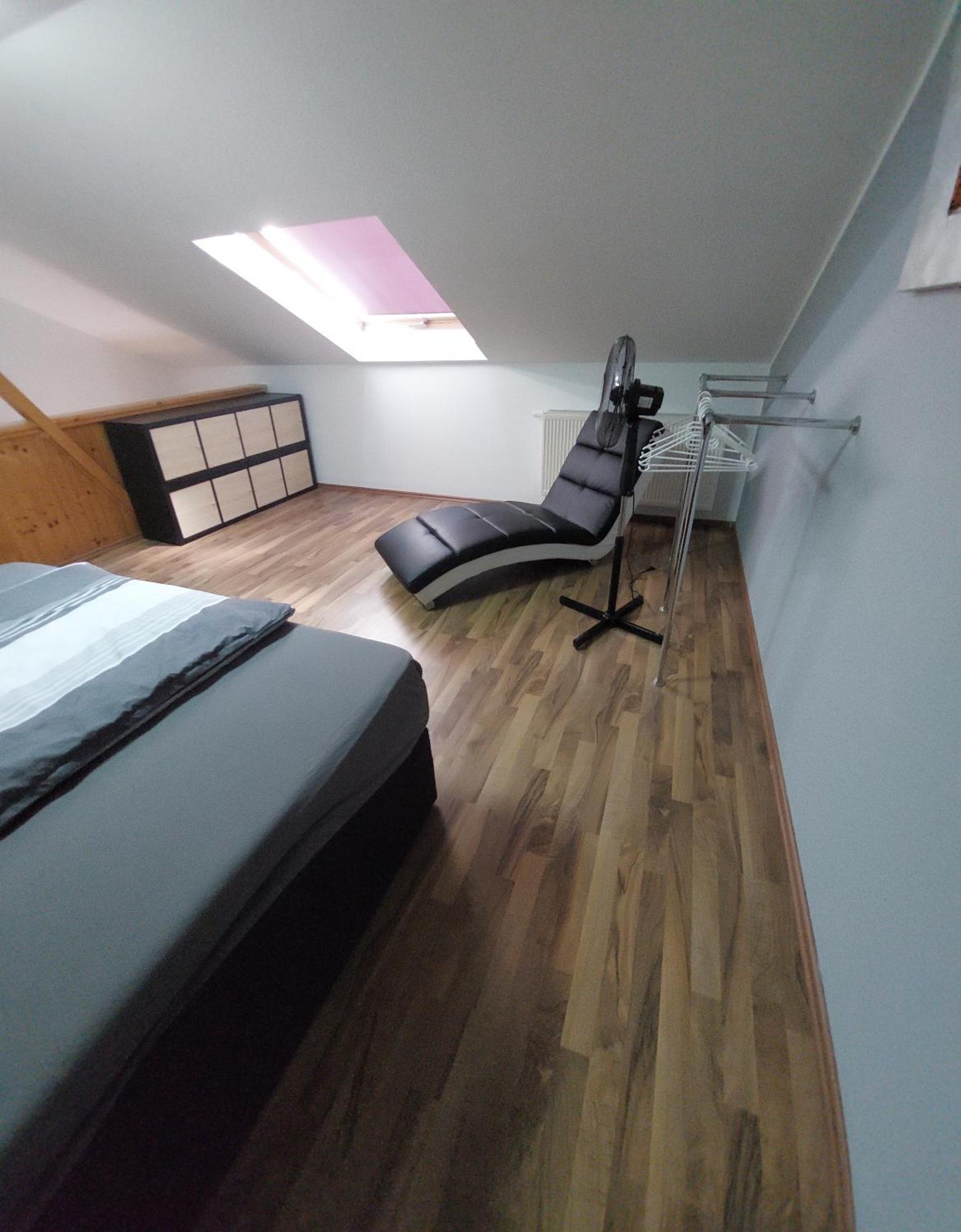 Modernes Appartement: Erfurt Autobahn Oasis Apartment Elxleben