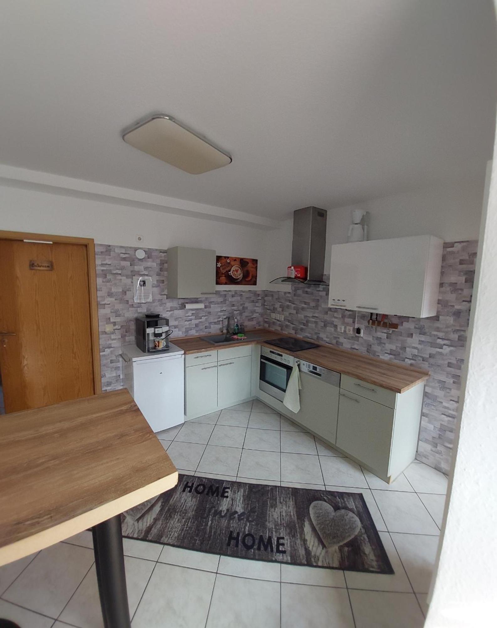Modernes Appartement: Erfurt Autobahn Oasis Apartment *